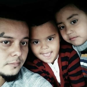 Meet your Posher, Adrián vs